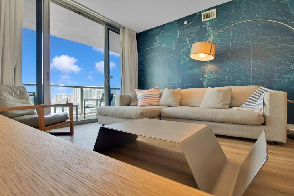 2BR 2Bth Hallandale Beach Miami Ft Lauderdale FL Exterior foto