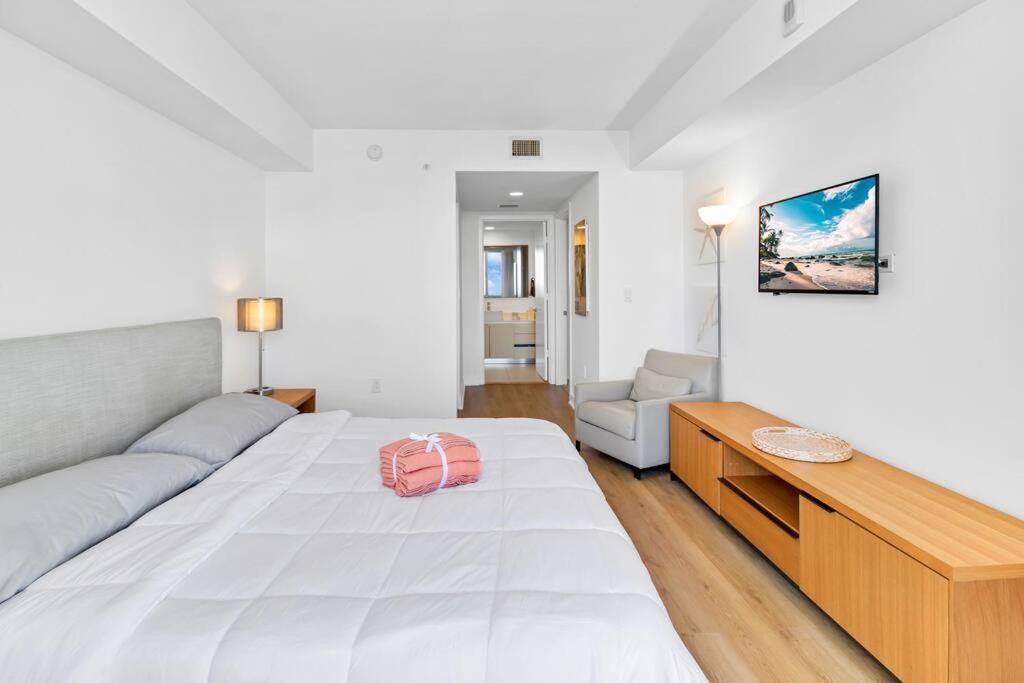 2BR 2Bth Hallandale Beach Miami Ft Lauderdale FL Exterior foto