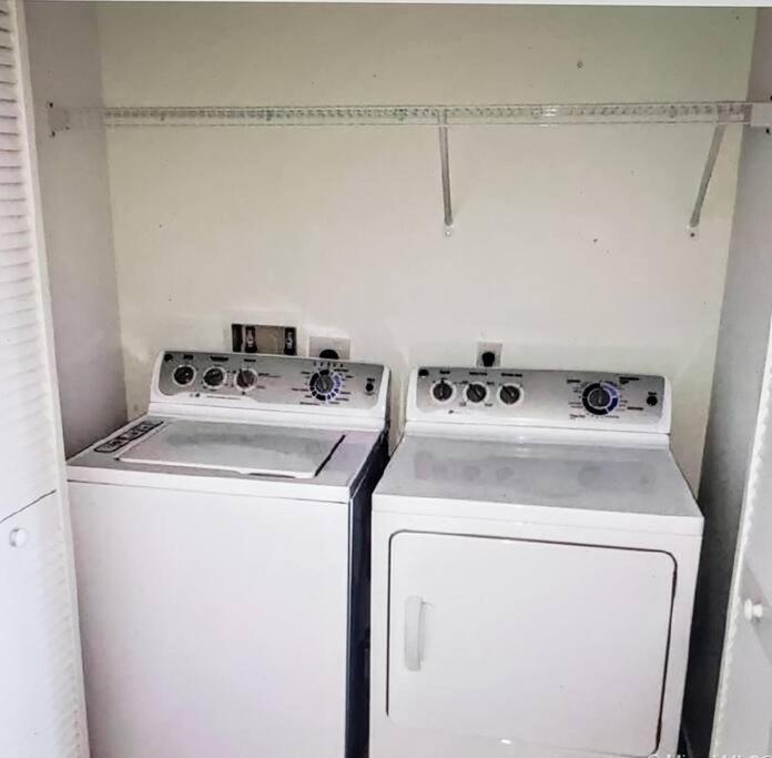 2BR 2Bth Hallandale Beach Miami Ft Lauderdale FL Exterior foto